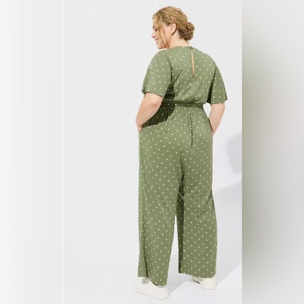 Torrid Stretch Challis Flutter Sleeve Jumpsuit 5X Honey Dots Olivine - Picture 2 of 16